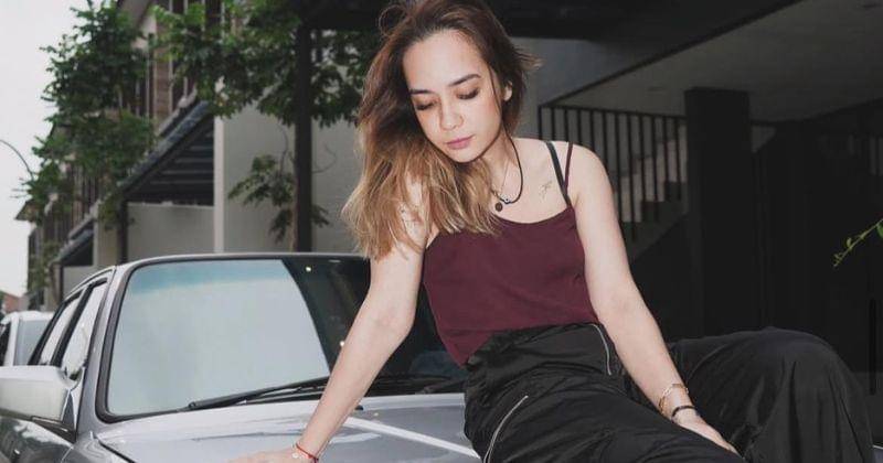 Instagram.com/anneofficial1990